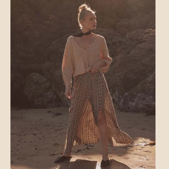 Far & Beyond Floral-Stripe Split Wide-Leg Pant, Beach Pants - Picture 5 of 6